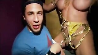 NY she-creature sack