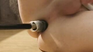 Trans with Monstrous dildo/ Fuckmachine Jizz