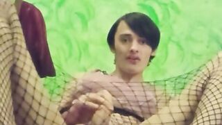 Handsome Lady alicia insane in guest room mastrubatr