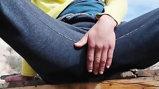 I desperate urinate in my sweatpants outdoor and I grope my crazy poon with moist trousers.