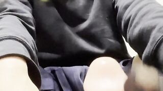 A femboy give you a feet wank!!!