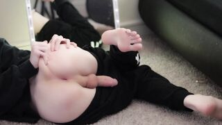 Femboy With Ample Man Meat Plays With Themselves Until They Jizz