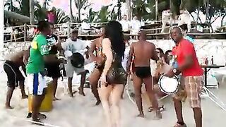 RICO BOOTIE EN LA PLAYA DE SINALOA MEXICO