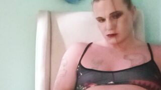 Love to witness her stroke!