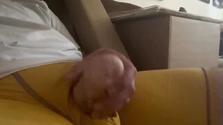 SHRIEKING NOISY WHILE TUGGING OFF (FTM)