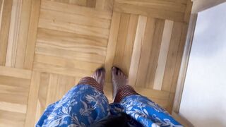 I Step Sis Insane De-Robe Yes