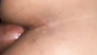 A ESTE CHICO LE ENCANTA LLENARME DE MANCUM Y DISFRUTAR COMO LE PIDO MAS PLACER