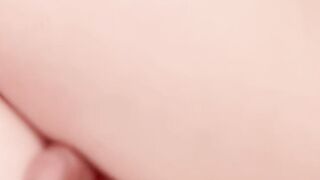 Chinese T-dame jerks drizzling after bathing