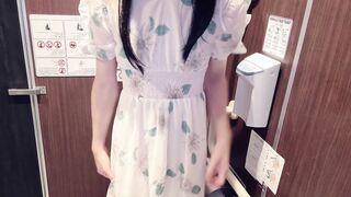 [Crossdressing] Asian onanism with a bunch of climax in a nice uniform