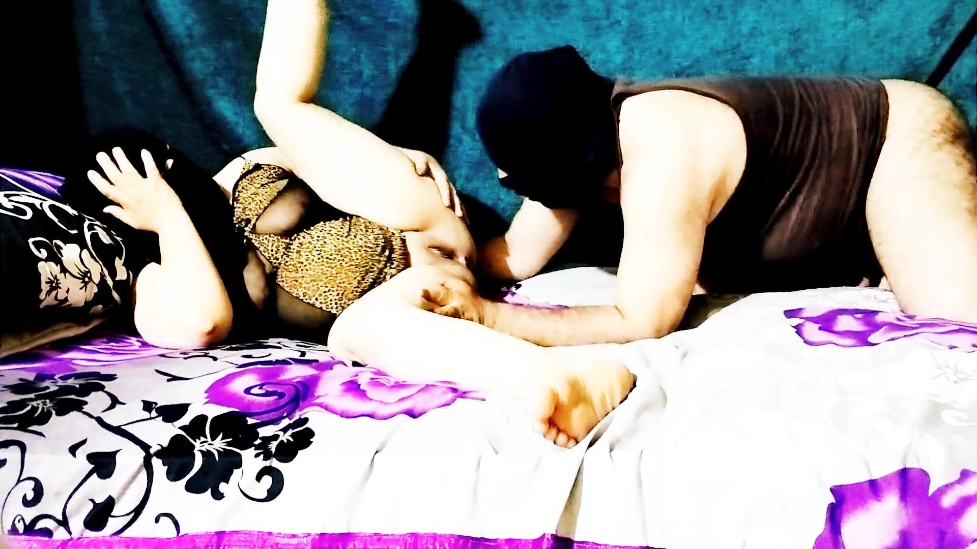 نيك مرات أبيه هريرة نيك سكس عربي مصري بصوت واضح كلام يهيج الحجر سكس جديد