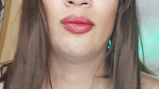 Uber-sexy transvestite stroking rich