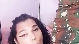 Young folks from the surroundings, making Wanessa a lil mega-bitch.