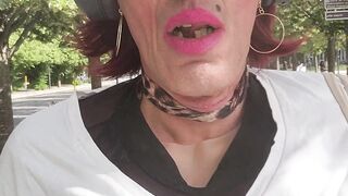 LEA LA CHIENNE VISITE PIGALLE PARIS 9EME