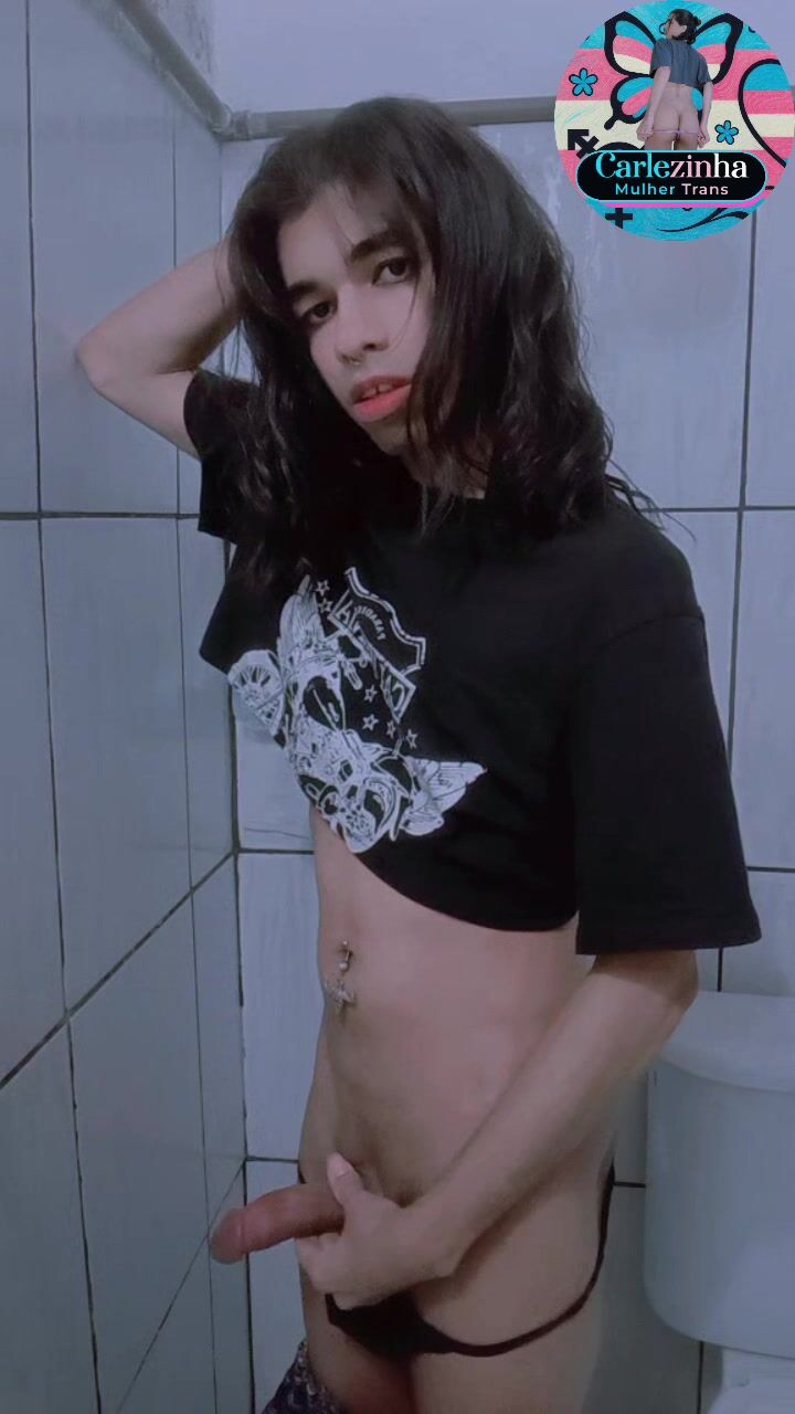 Ela Carles — Mulher Travesti Puta de Sutiã e Calcinha Chupa Pica Vadia Feminina rebola e leva vara no cu arrombada dessa Carlezinha