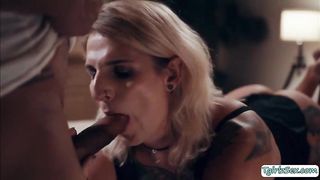 Smalltits transgender princess lets her weirdo step-brother bang her humid culo